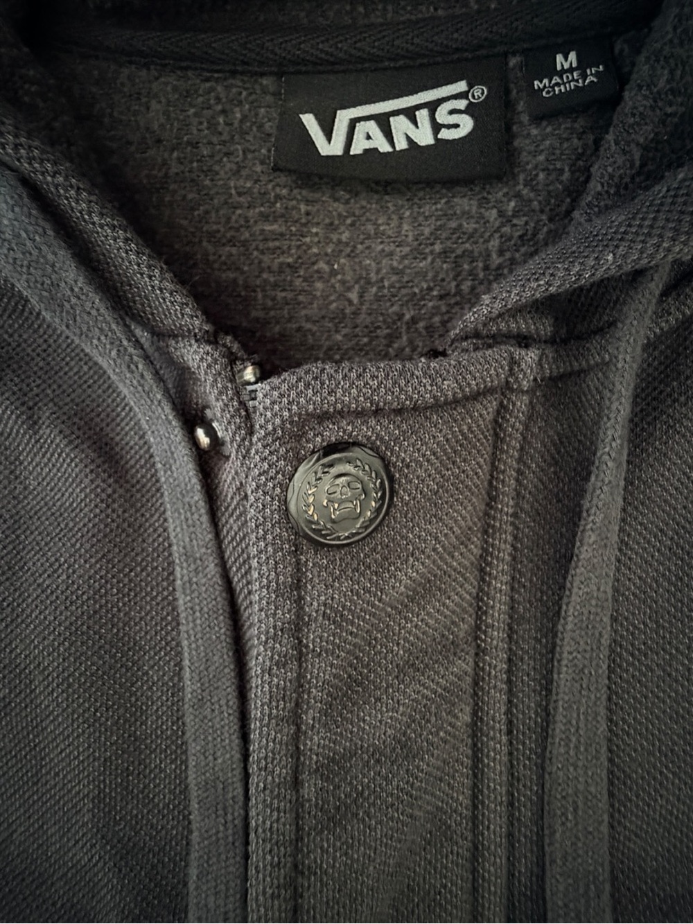 Vans Men’s M Black Hooded Shirt Jacket Full Zip Snap Front Skull Detail
